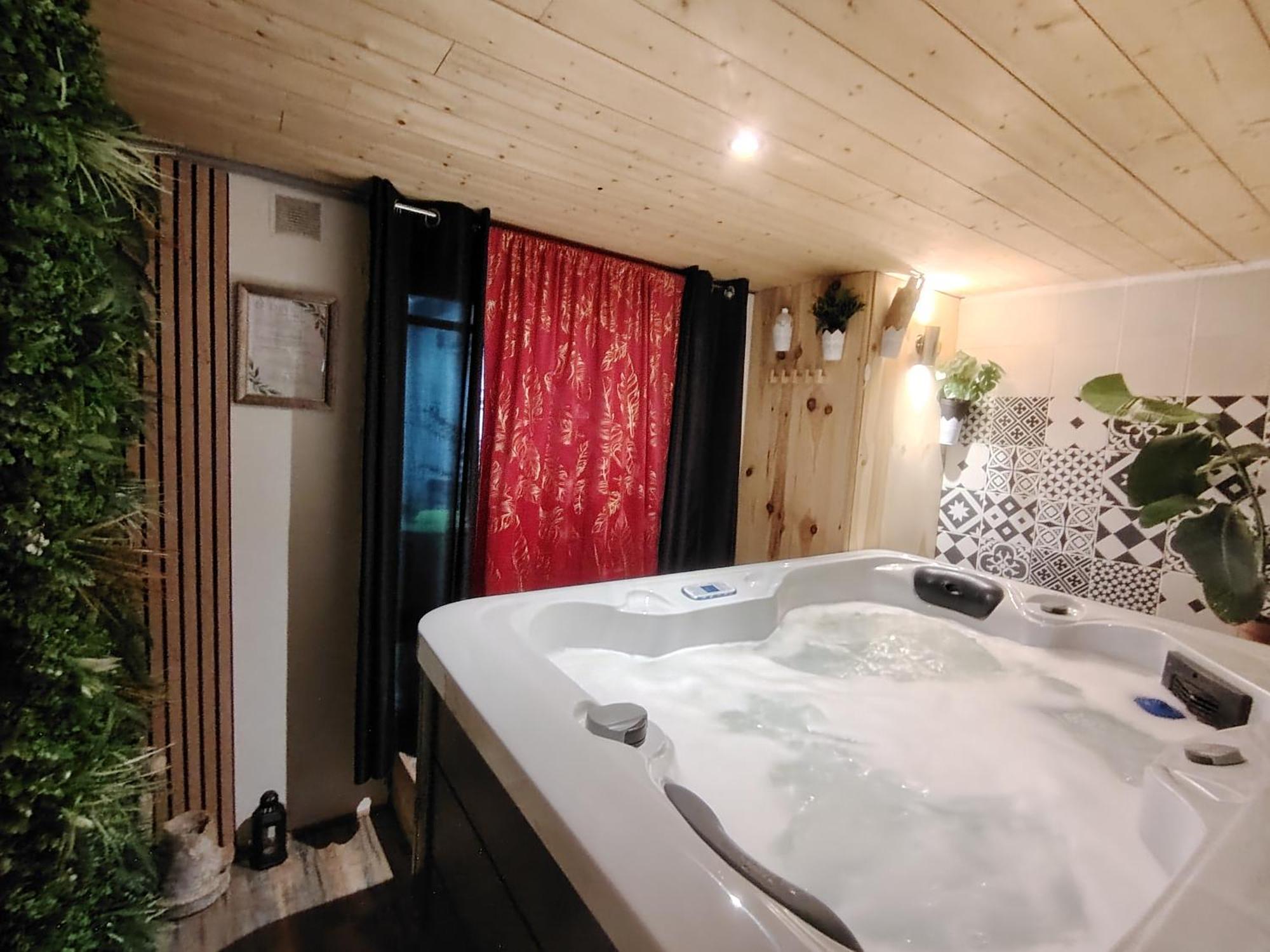 Sweet Loft Grenoble-Love Room Avec Jacuzzi & Sauna Eksteriør billede